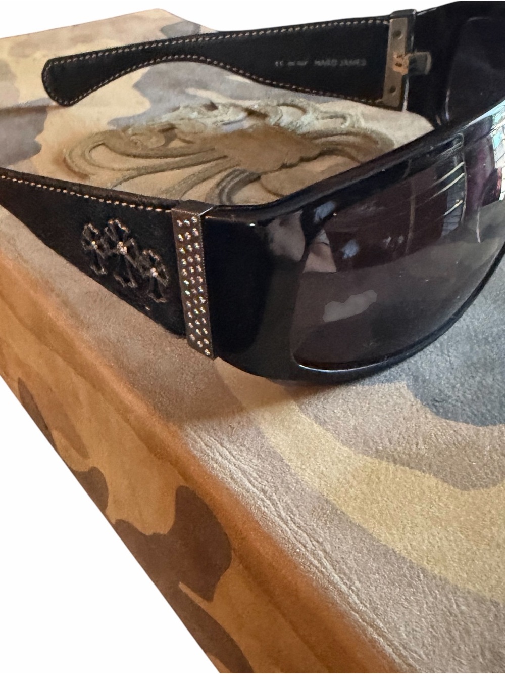 Chrome Hearts Hard James Pony
Hair Diamond Sunglasses - Picture 7 of 12